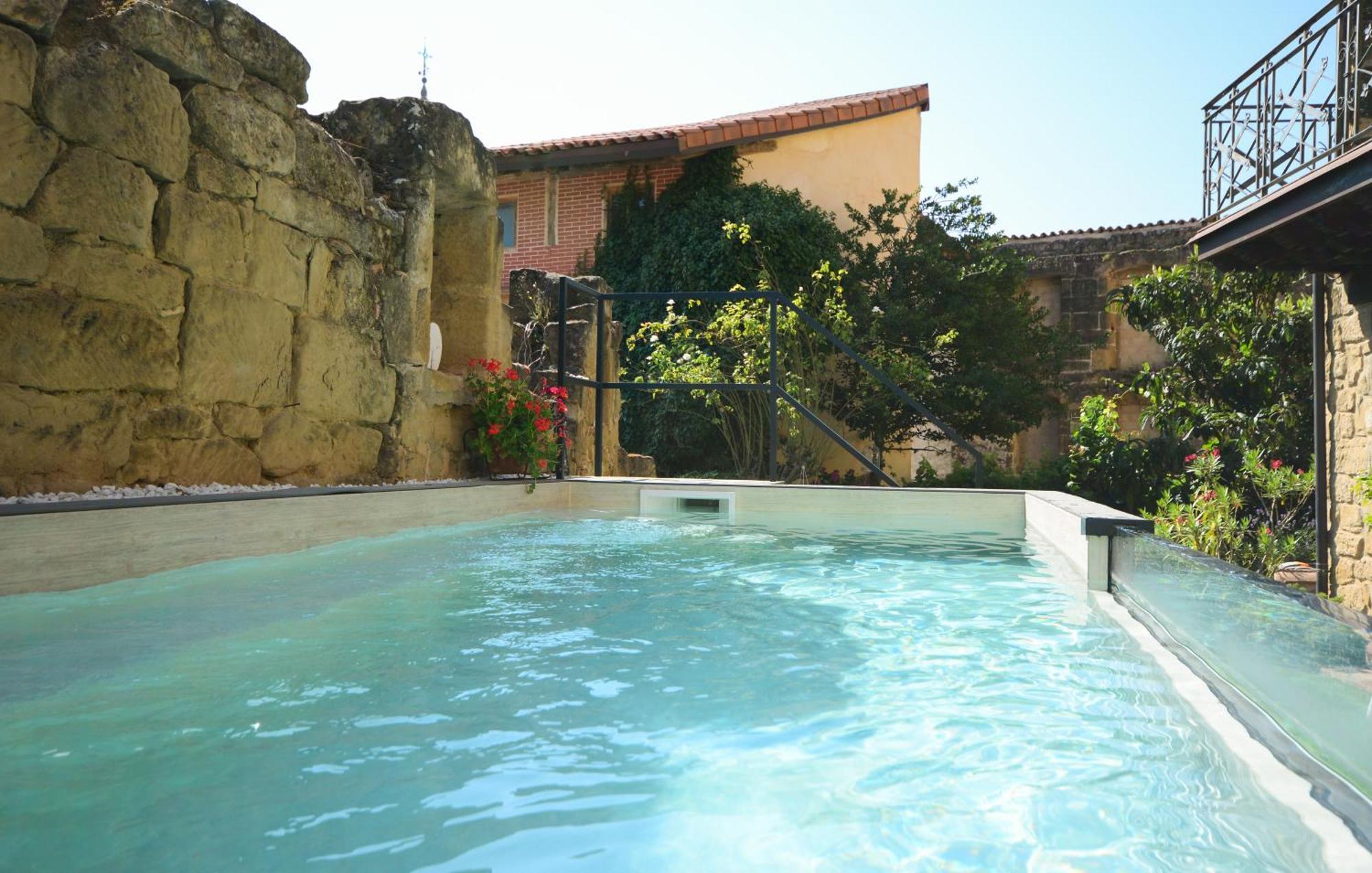 Hospederia Senorio De Brinas Hotel Exterior photo